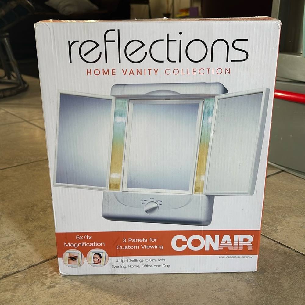 3 panel vanity (portable)